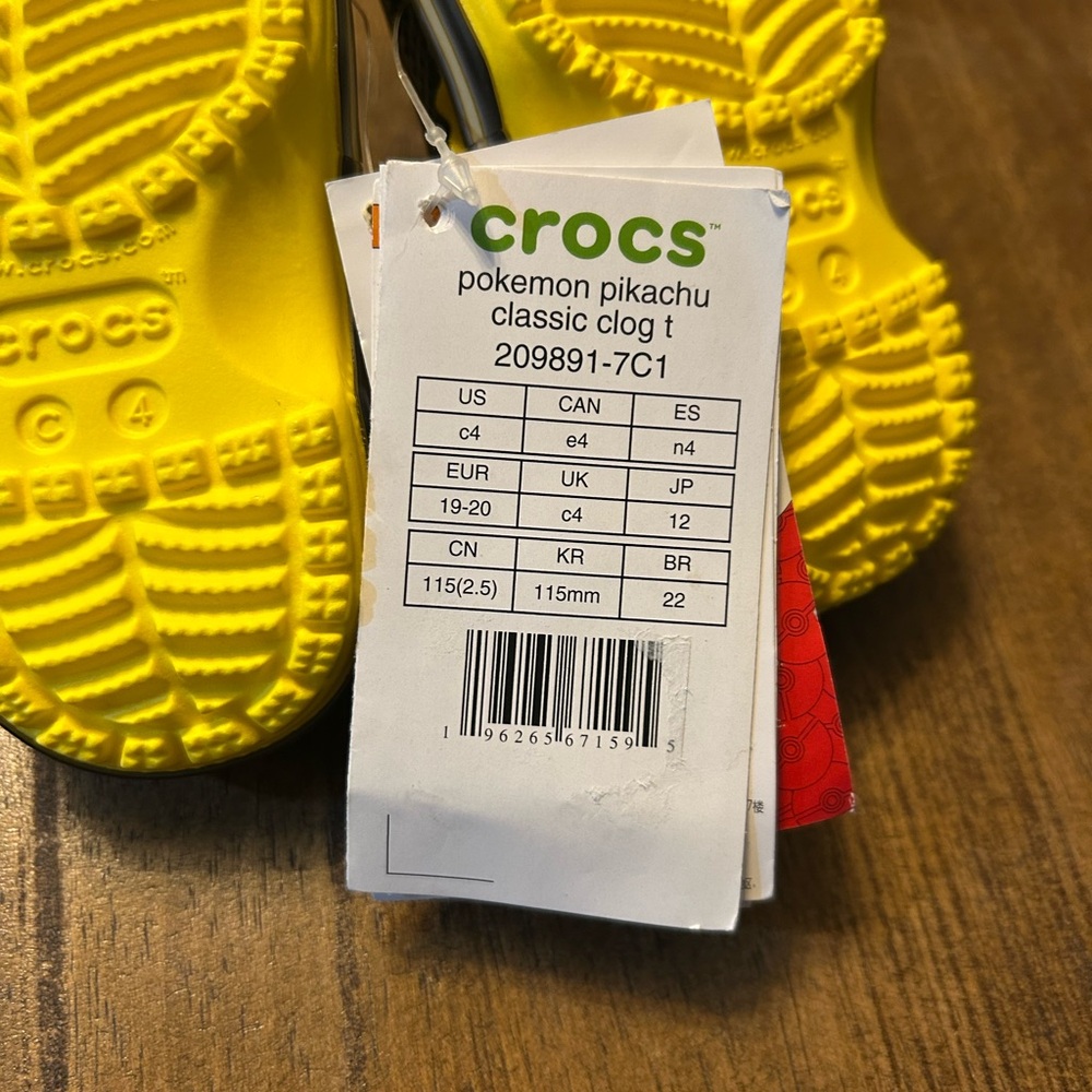 CROCS Pokemon Pikachu Classic Toddler Kid’s Clog Shoes C4 NWT - Picture 4 of 4